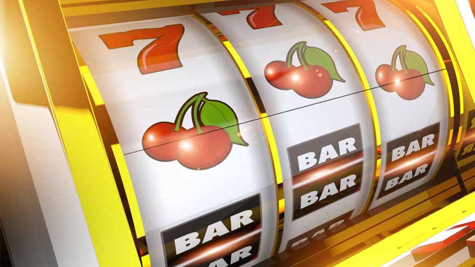 Play online slots and beat the odds