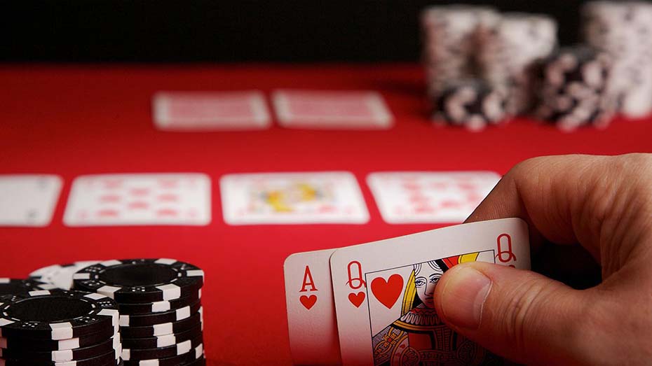 How to Bet on Live Poker